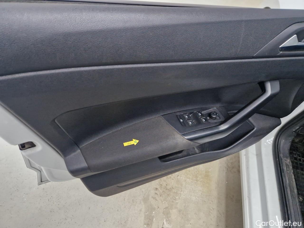  Volkswagen  Polo 1.0 80CP Trendline #27