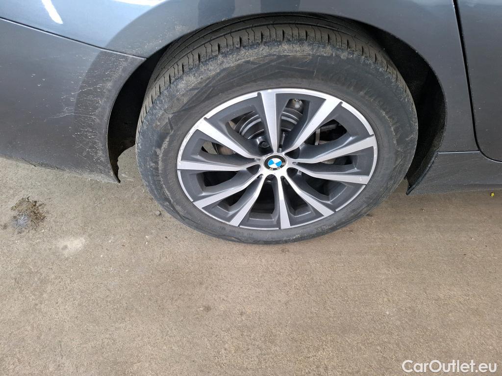  Bmw  Serie 3 BMW Série 3 Berline / 2018 / 4P / Berline 316d 122ch Business Design BVA8 #15