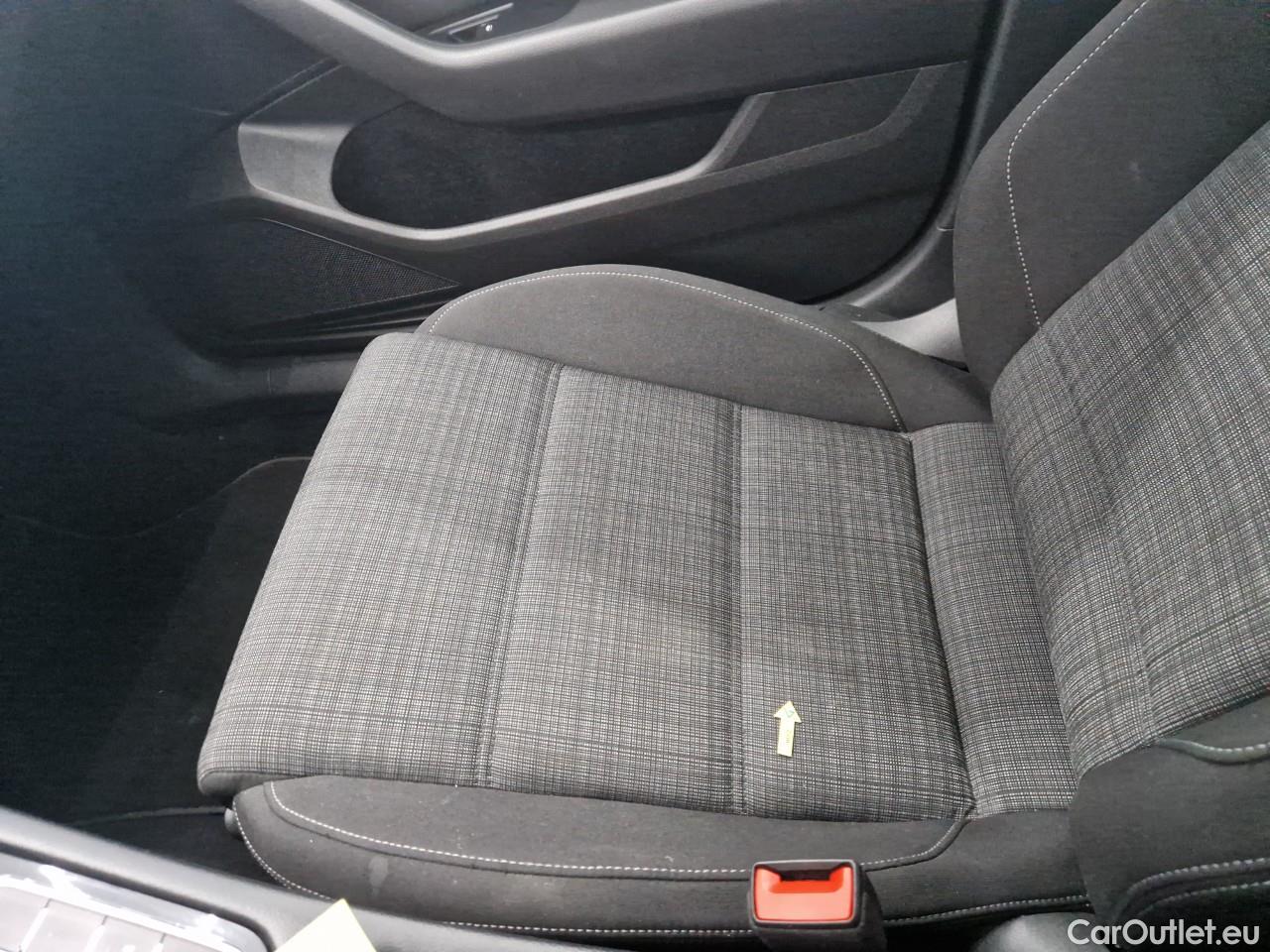  Volkswagen  Passat Comfortline 2.0 TDI DSG 150 CP #31