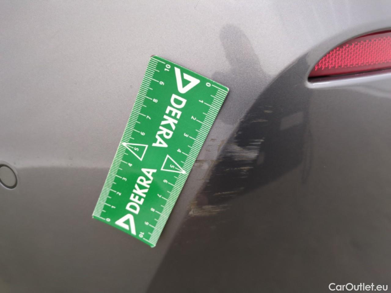  Bmw  Serie 1 1 Berline 116 d Business Design 1.5 115CV BVA7 E6d #44