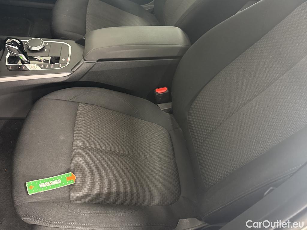  Bmw  Serie 1 BMW Série 1 / 2019 / 5P / Berline 116i DKG7 Business Design #1