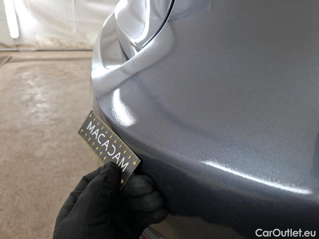  Bmw  Serie 3 BMW Série 3 Berline / 2018 / 4P / Berline 316d 122ch Business Design BVA8 #10