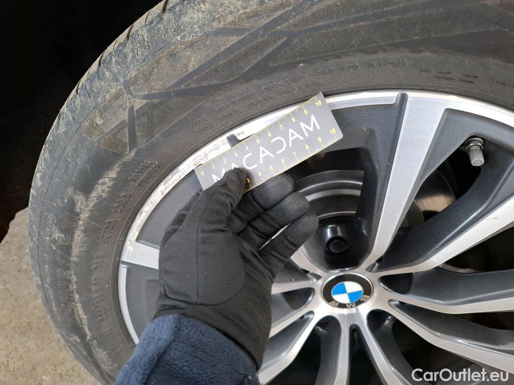  Bmw  Serie 3 BMW Série 3 Berline / 2018 / 4P / Berline 316d 122ch Business Design BVA8 #18