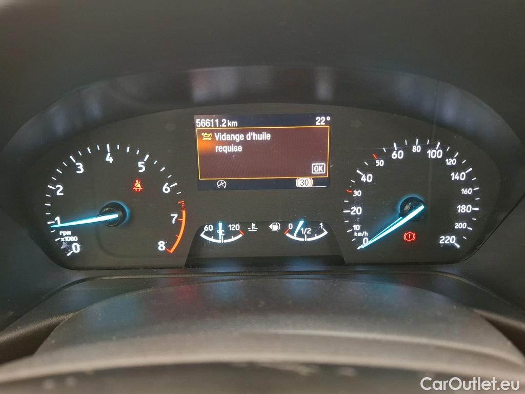  Ford  Fiesta  Titanium 1.0 EcoBoost 95 BVM / VO RECONDITIONNE - PHOTOS AVANT RECONDITIONNEMENT #7