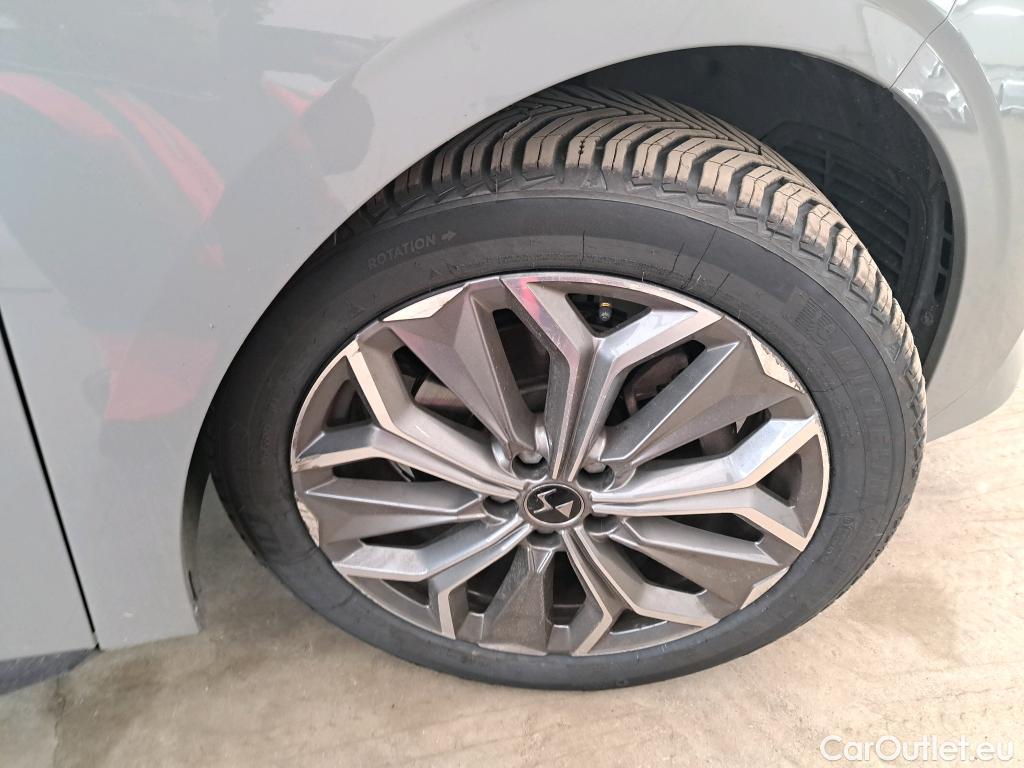  DS  DS4 DS DS 4 / 2021 / 5P / Berline E-TENSE 225 TROCADERO AUTO #1