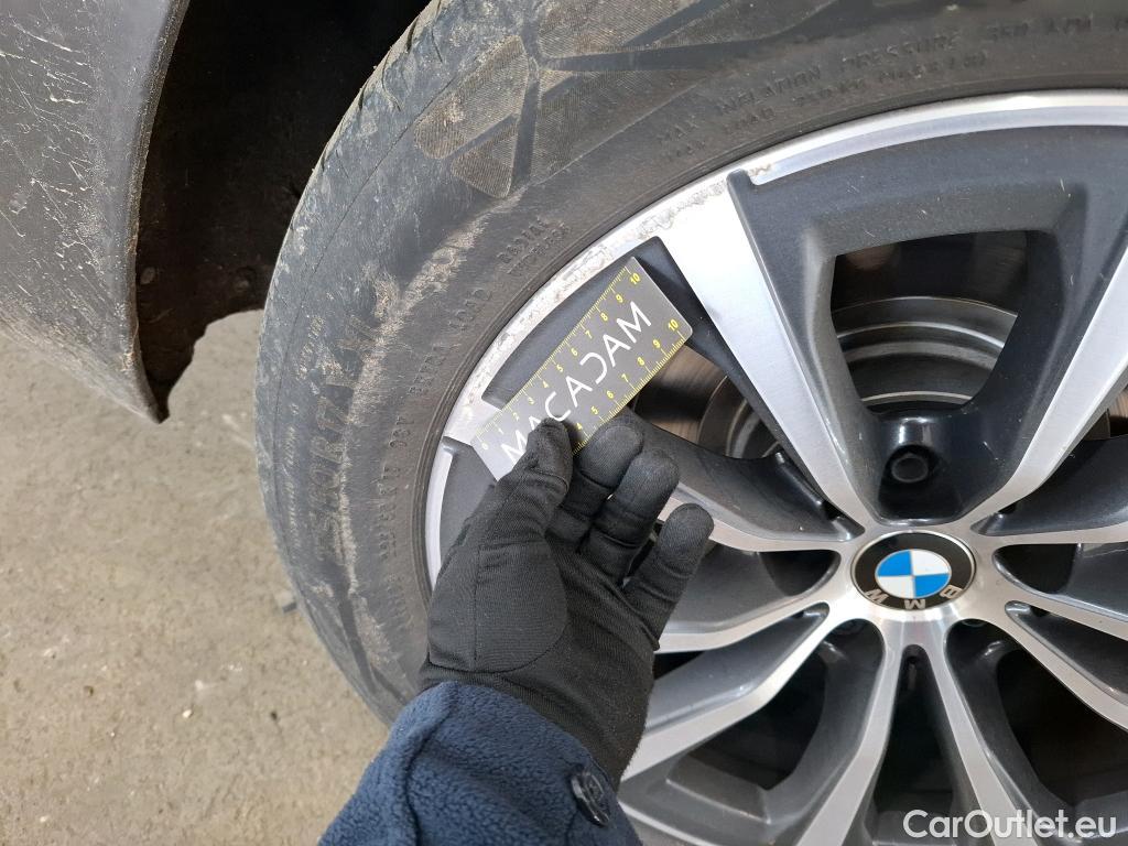  Bmw  Serie 3 BMW Série 3 Berline / 2018 / 4P / Berline 316d 122ch Business Design BVA8 #17