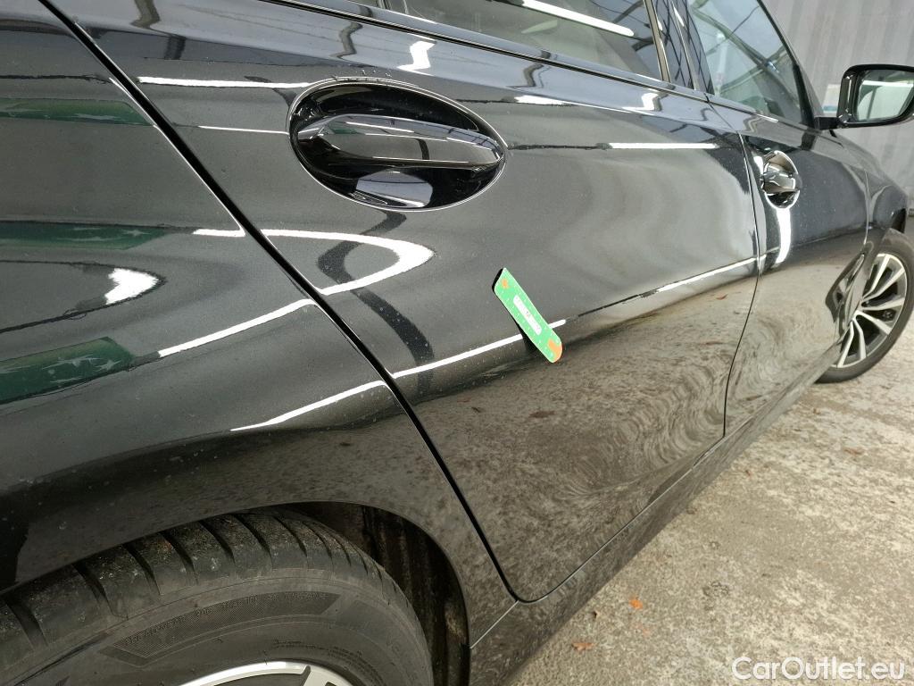  Bmw  Serie 3 BMW Série 3 Touring / 2022 / 5P / Break 318i 156ch Business Design BVA8 #5