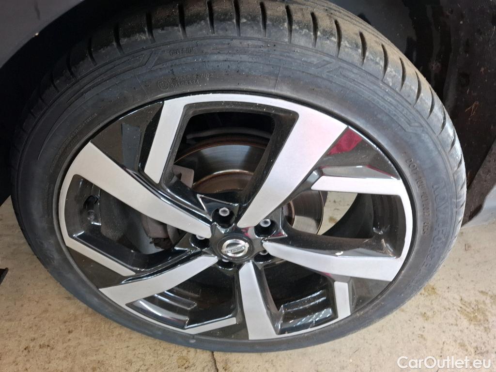  Nissan  Qashqai NISSAN  / 2017 / 5P / Crossover 1.3 DIG-T 160 DCT Tekna #6