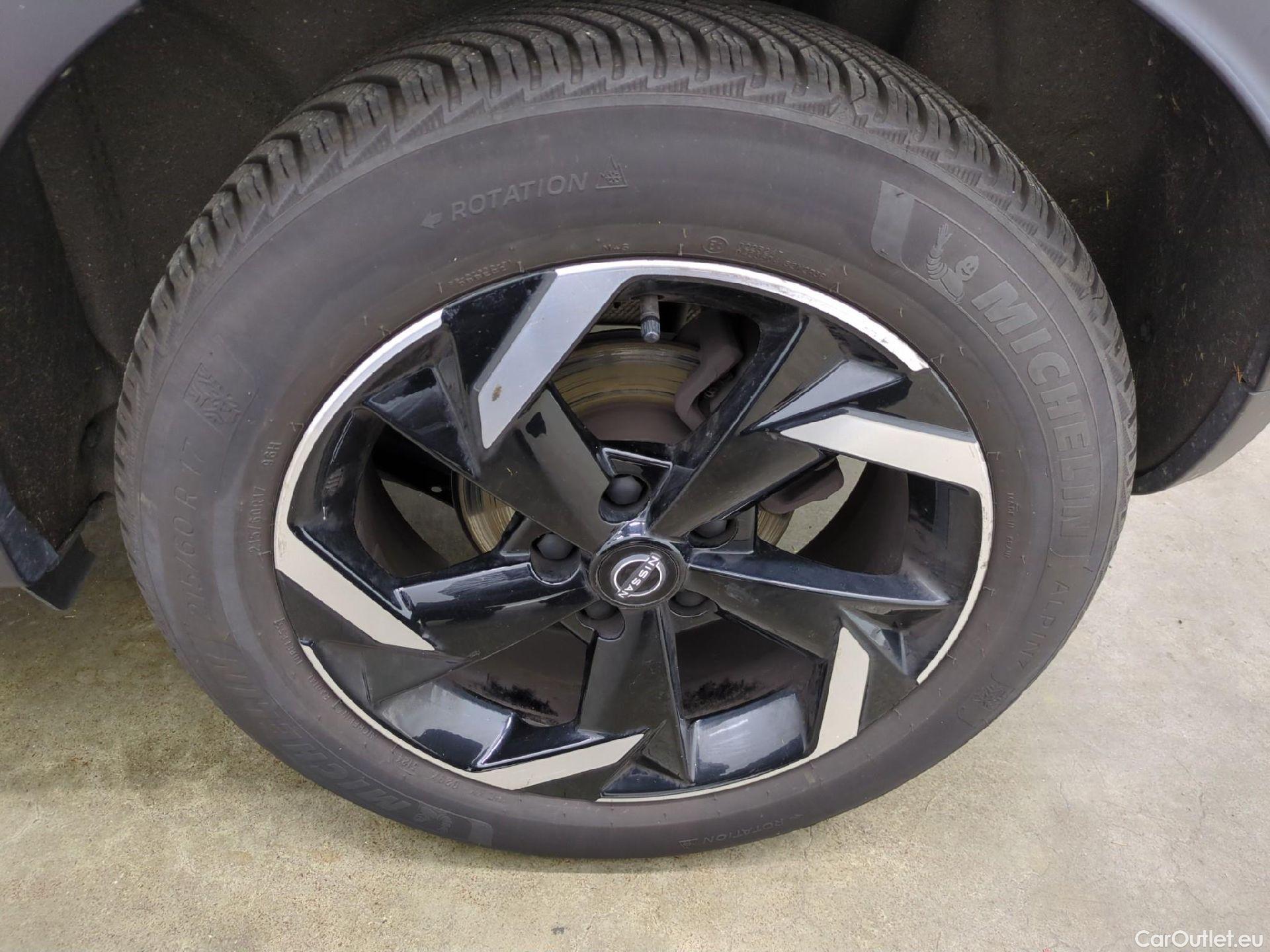  Nissan  Juke NISSAN  / 2019 / 5P / Crossover Hybrid 145 Business+ #18