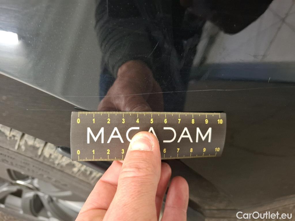  Land Rover  Range Rover LAND ROVER  Velar / 2017 / 5P / SUV 2.0 D200 BVA SE #3