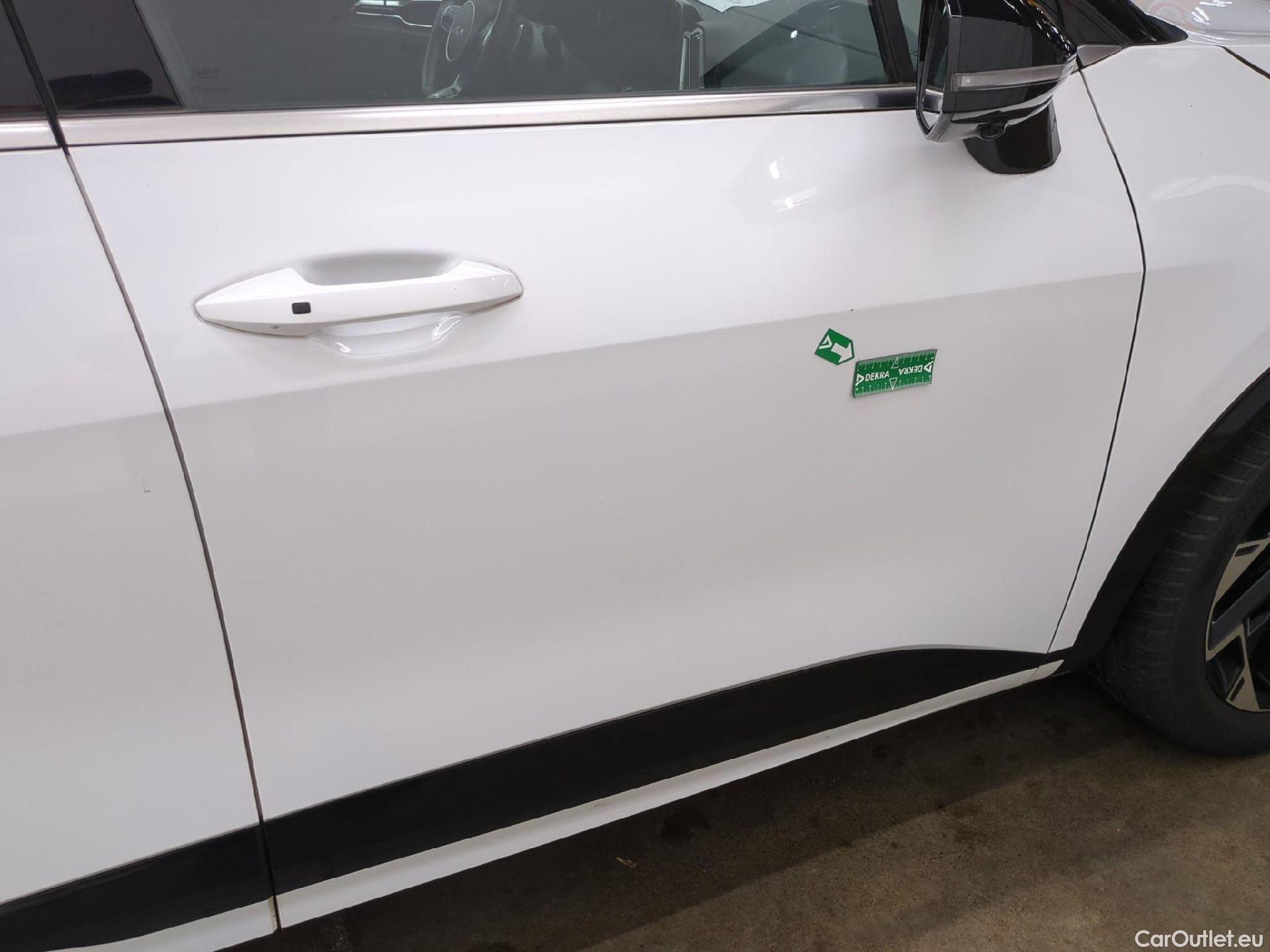  KIA  Sportage KIA  / 2021 / 5P / SUV 1.6 T-GDI 265 PHEV AUTO 4WD GT-LINE PREM #30