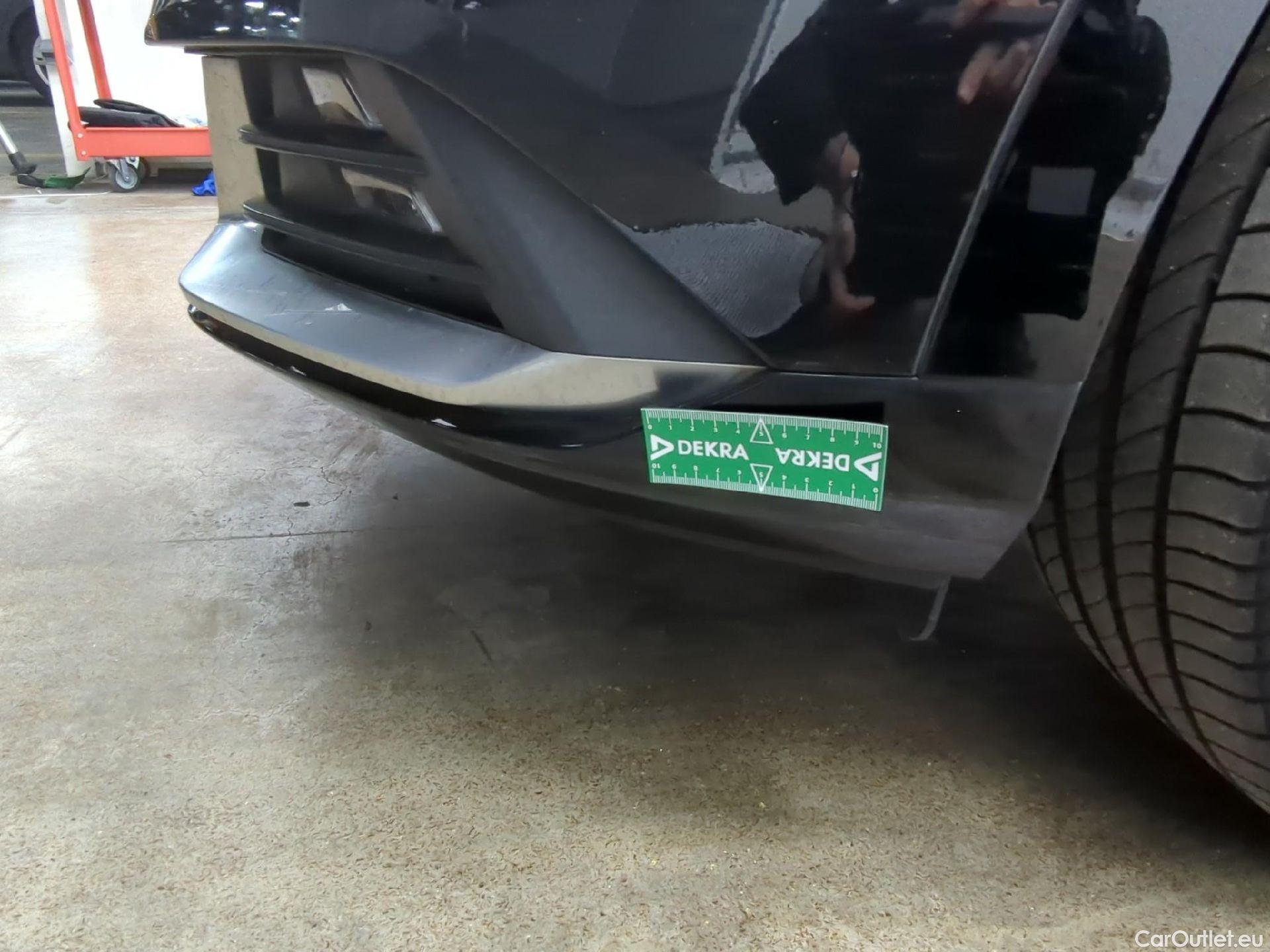  KIA  Sportage KIA  / 2021 / 5P / SUV 1.6 T-GDI 265 PHEV AUTO 4WD DESIGN #21