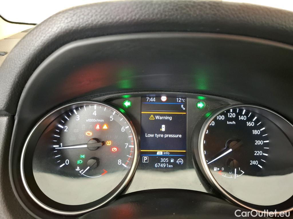  Nissan  Qashqai NISSAN  / 2017 / 5P / Crossover 1.3 DIG-T 160 DCT Tekna #24