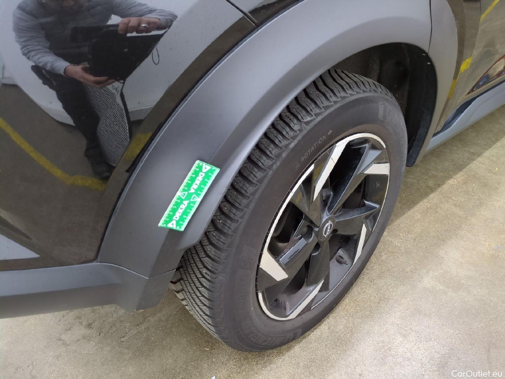  Nissan  Juke NISSAN  / 2019 / 5P / Crossover Hybrid 145 Business+ #20