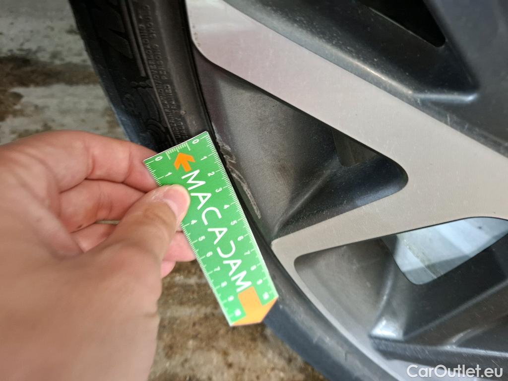  Hyundai  Konna Kona Executive Hybrid 2WD 1.6 GDI 140CV BVA6 E6d #40