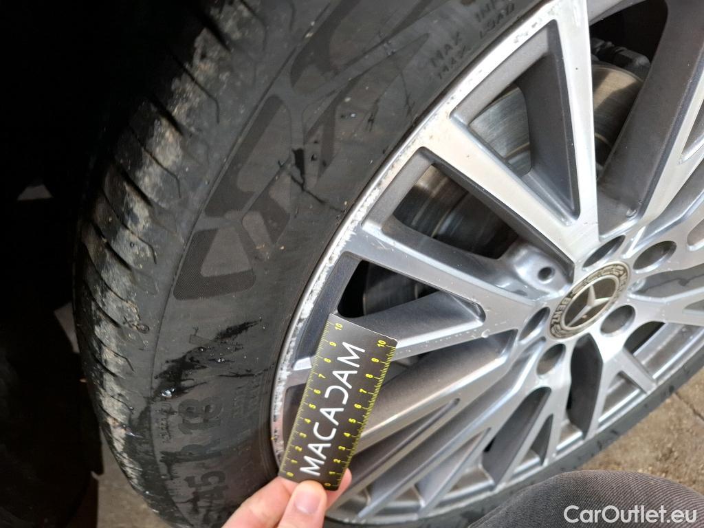  Mercedes  CLA-Klasse MERCEDES-BENZ CLA Shooting Brake / 2019 / 5P / Break CLA 200 d Business Line BA8 #6