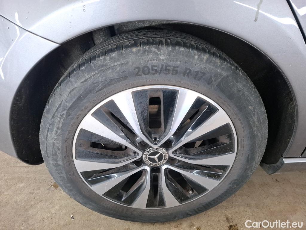  Mercedes  A-Klasse MERCEDES-BENZ Classe A Compact / 2018 / 5P / Berline A 180 d Business Line 8G-DCT #24