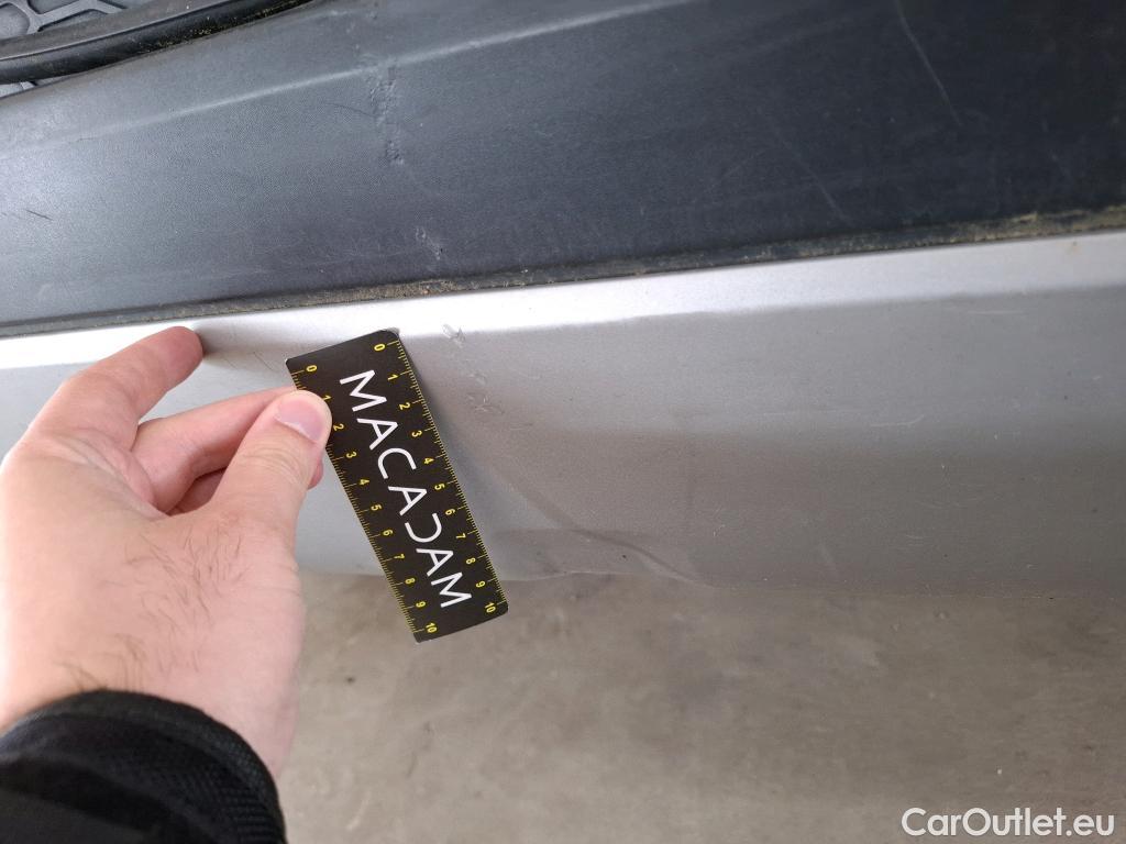  Land Rover  Discovery  Sport 20 TD4 180 AUTO 4WD HSE / Compteur en miles #21