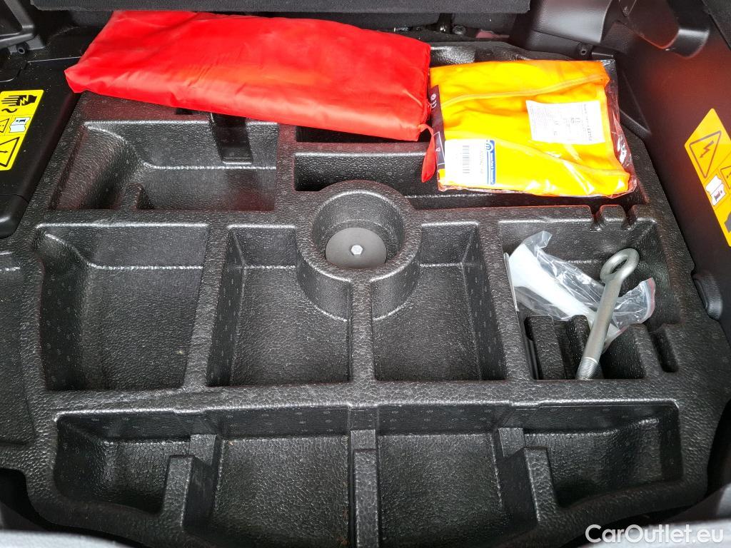  Jeep  Patriot JEEP Renegade / 2018 / 5P / SUV 1.3 TURBO T4 190PS 4XE LIMITED / VO RECONDITIONNE - PHOTOS AVANT RECONDITIONNEMENT #2