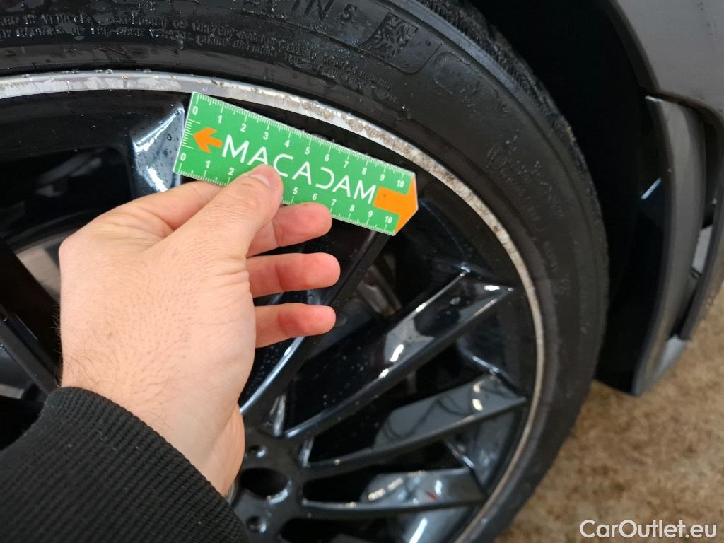  Mercedes  CLA-Klasse MERCEDES-BENZ CLA Coupe / 2019 / 4P / Coupé CLA 200 d AMG Line BA8 #5