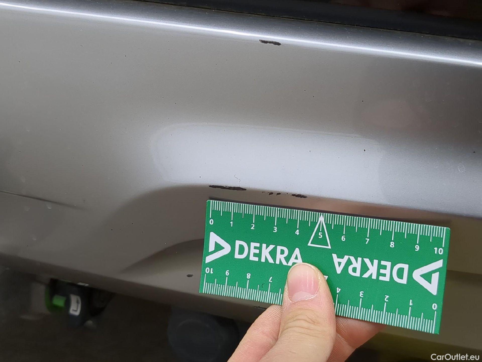  KIA  Sportage KIA  / 2021 / 5P / SUV 1.6 T-GDI 265 PHEV AUTO 4WD DESIGN #31