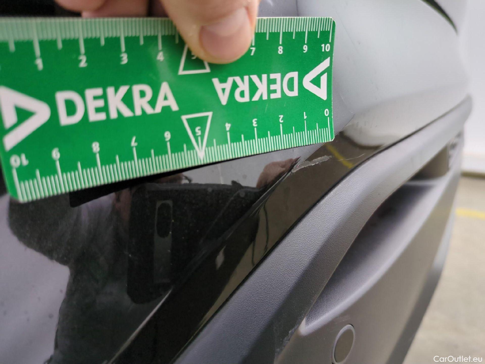  Nissan  Juke NISSAN  / 2019 / 5P / Crossover Hybrid 145 Business+ #40