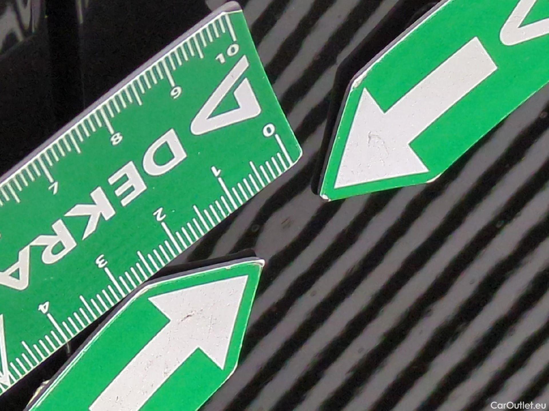  Nissan  Juke NISSAN  / 2019 / 5P / Crossover Hybrid 145 Business+ #36