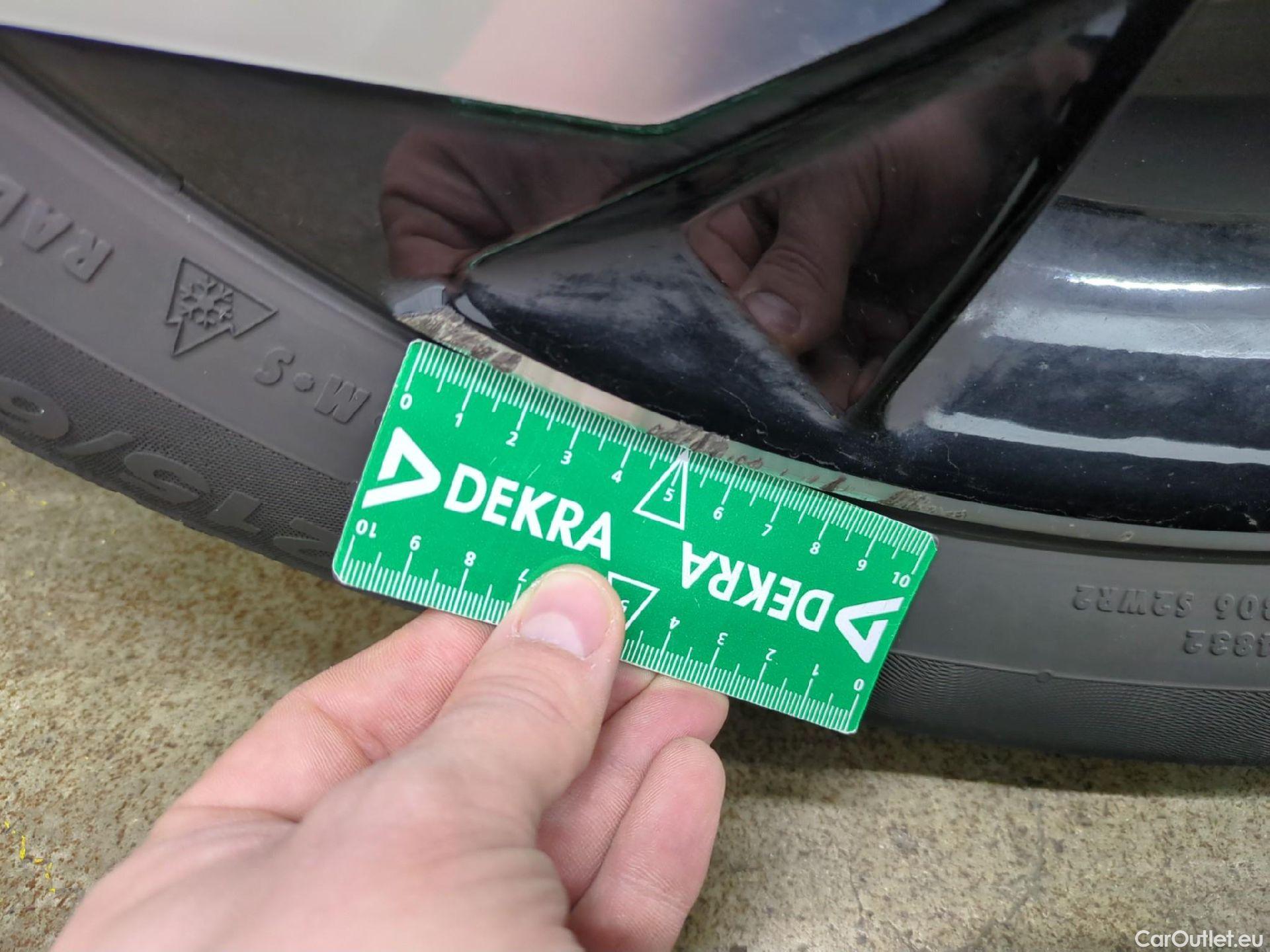  Nissan  Juke NISSAN  / 2019 / 5P / Crossover Hybrid 145 Business+ #16