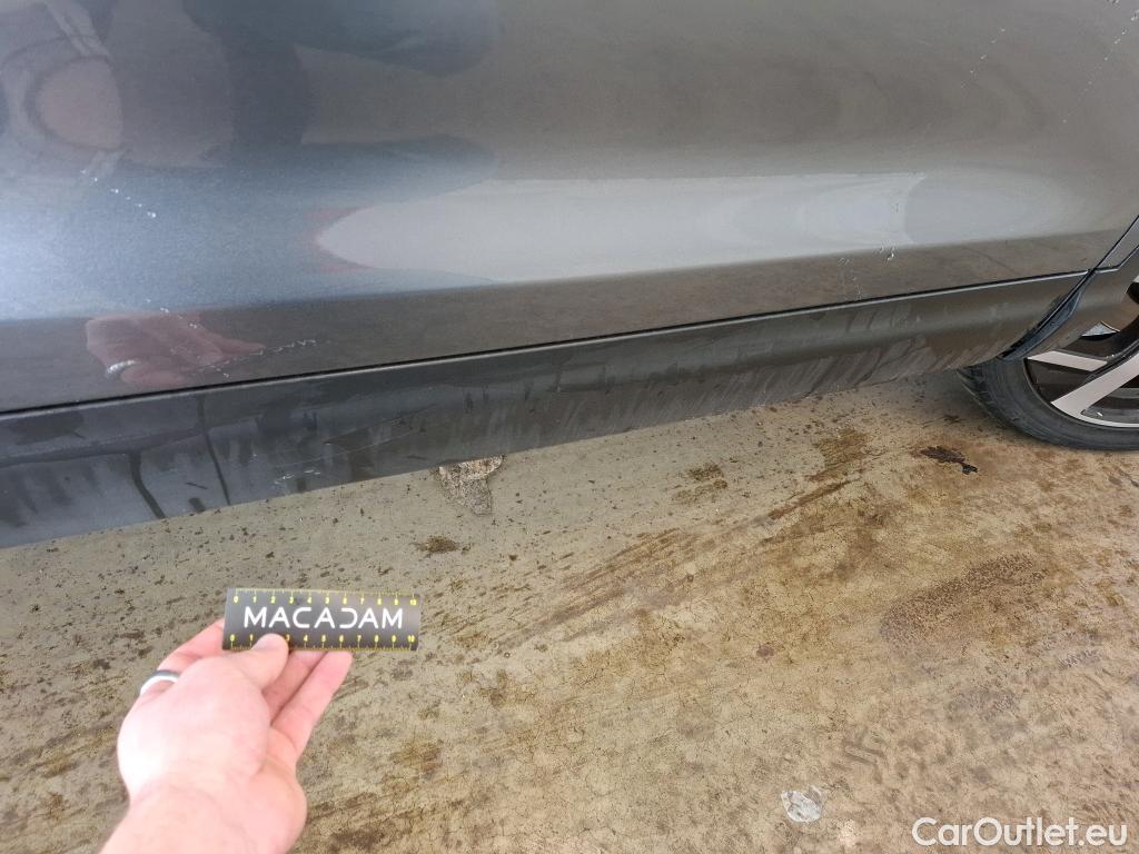  Nissan  Qashqai NISSAN  / 2017 / 5P / Crossover 1.3 DIG-T 160 DCT Tekna #27