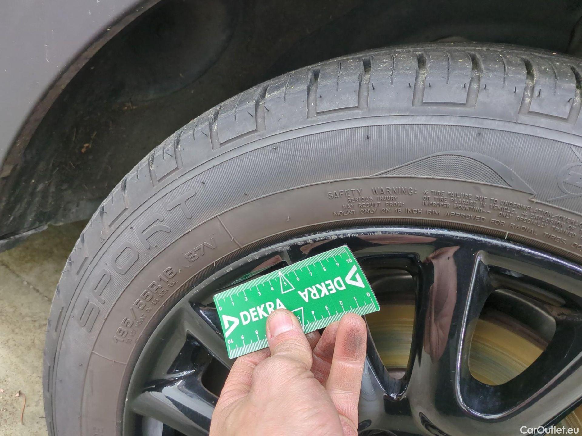  Mini  Mini   Electric / 2021 / 3P / Berline Cooper SE Edition Camden 184 ch BVA #7