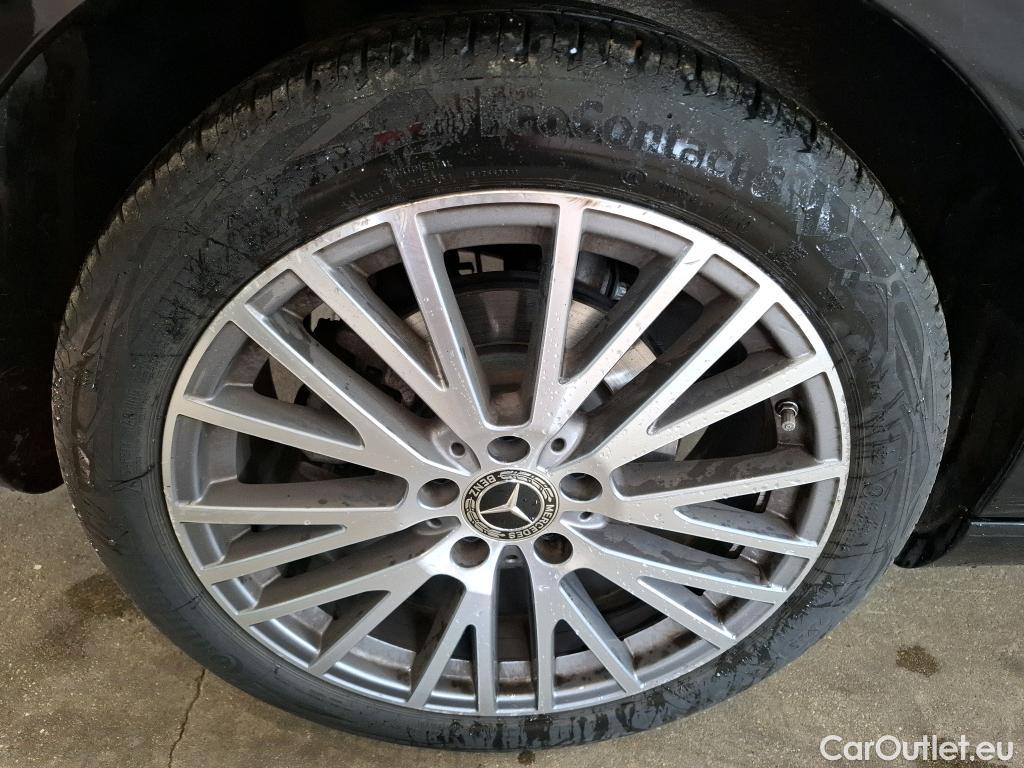  Mercedes  CLA-Klasse MERCEDES-BENZ CLA Shooting Brake / 2019 / 5P / Break CLA 200 d Business Line BA8 #9