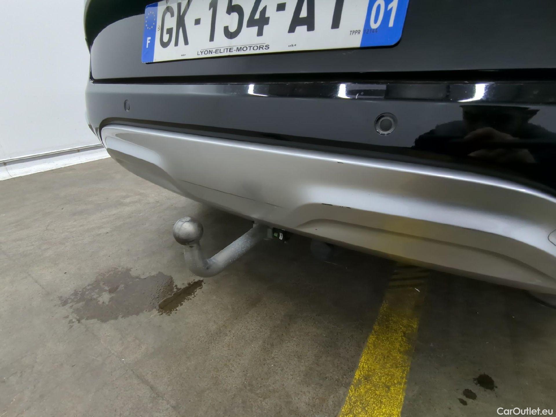  KIA  Sportage KIA  / 2021 / 5P / SUV 1.6 T-GDI 265 PHEV AUTO 4WD DESIGN #29