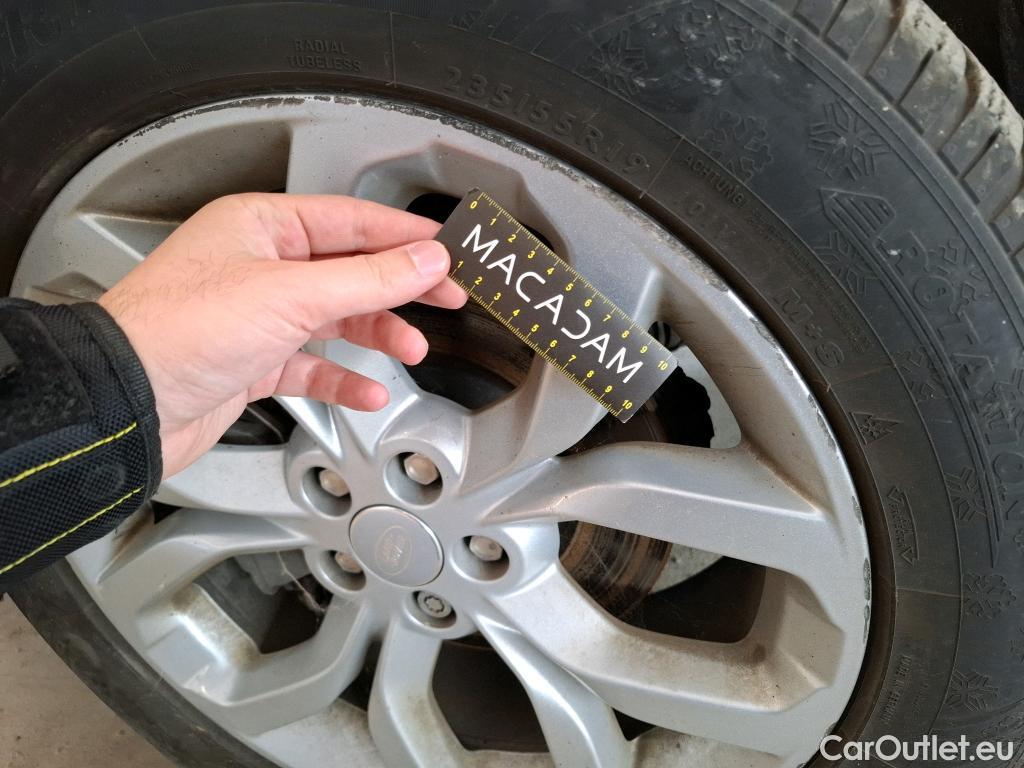  Land Rover  Discovery  Sport 20 TD4 180 AUTO 4WD HSE / Compteur en miles #38