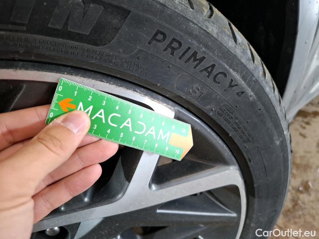  Hyundai  Konna Kona Executive Hybrid 2WD 1.6 GDI 140CV BVA6 E6d #24