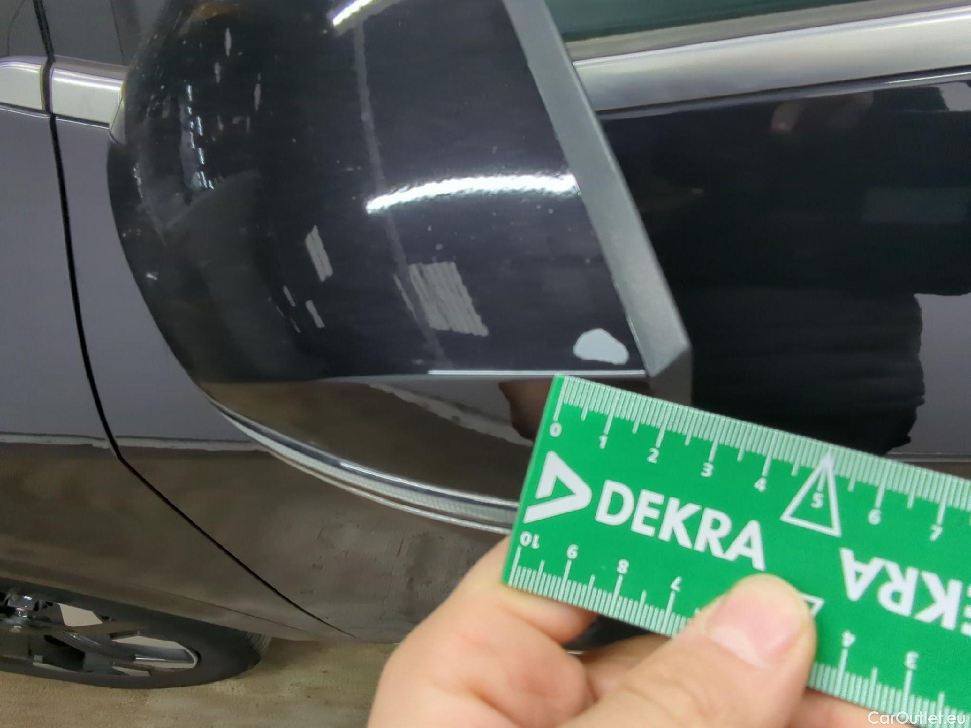  KIA  Sportage KIA  / 2021 / 5P / SUV 1.6 T-GDI 265 PHEV AUTO 4WD DESIGN #24