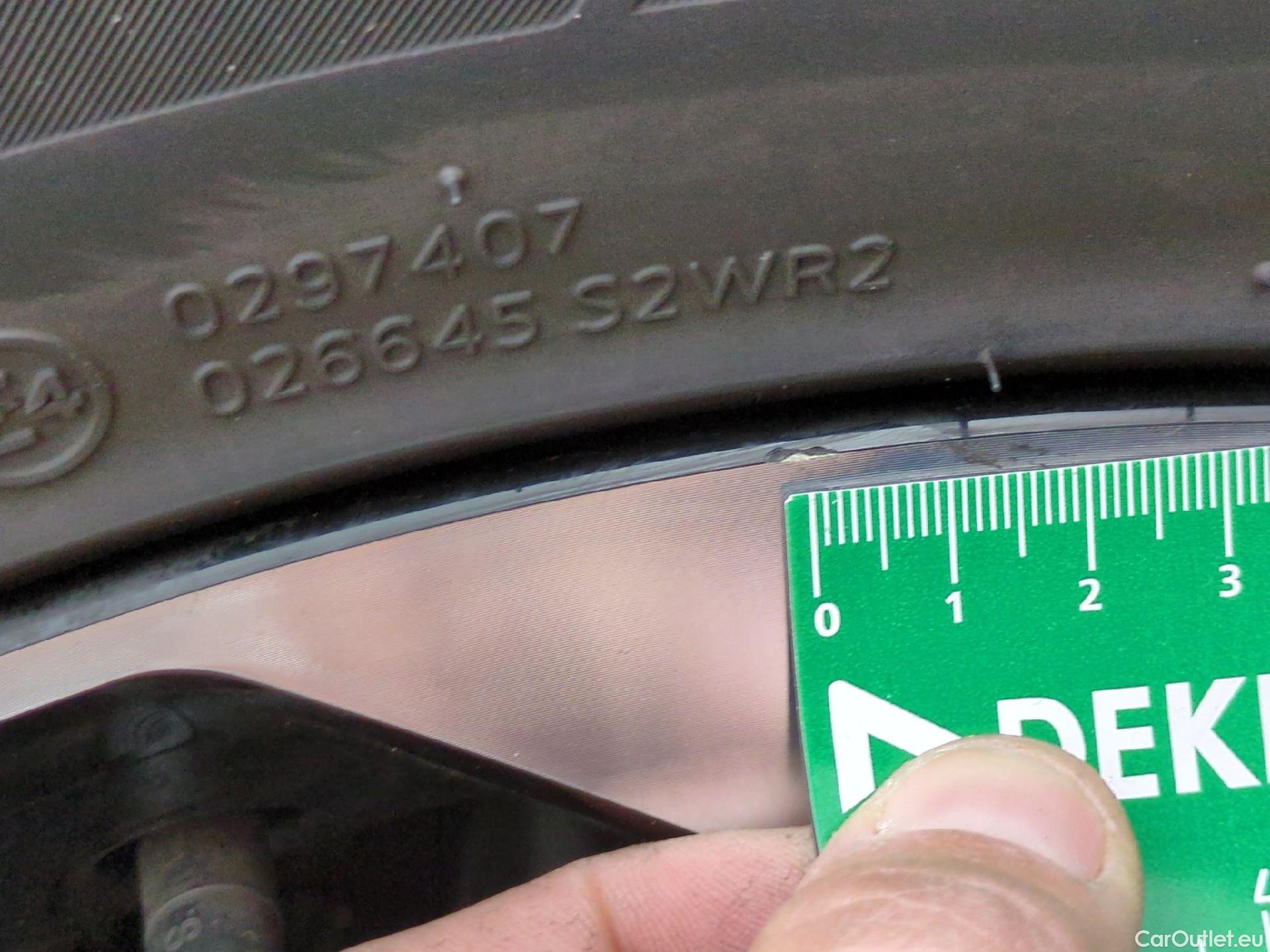  KIA  Sportage KIA  / 2021 / 5P / SUV 1.6 T-GDI 265 PHEV AUTO 4WD GT-LINE PREM #15