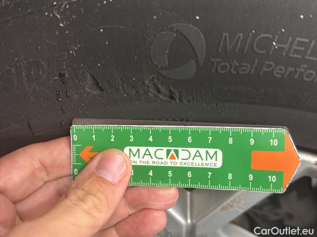  Nissan  Juke NISSAN  / 2019 / 5P / Crossover DIG-T 114 DCT Business+ #8