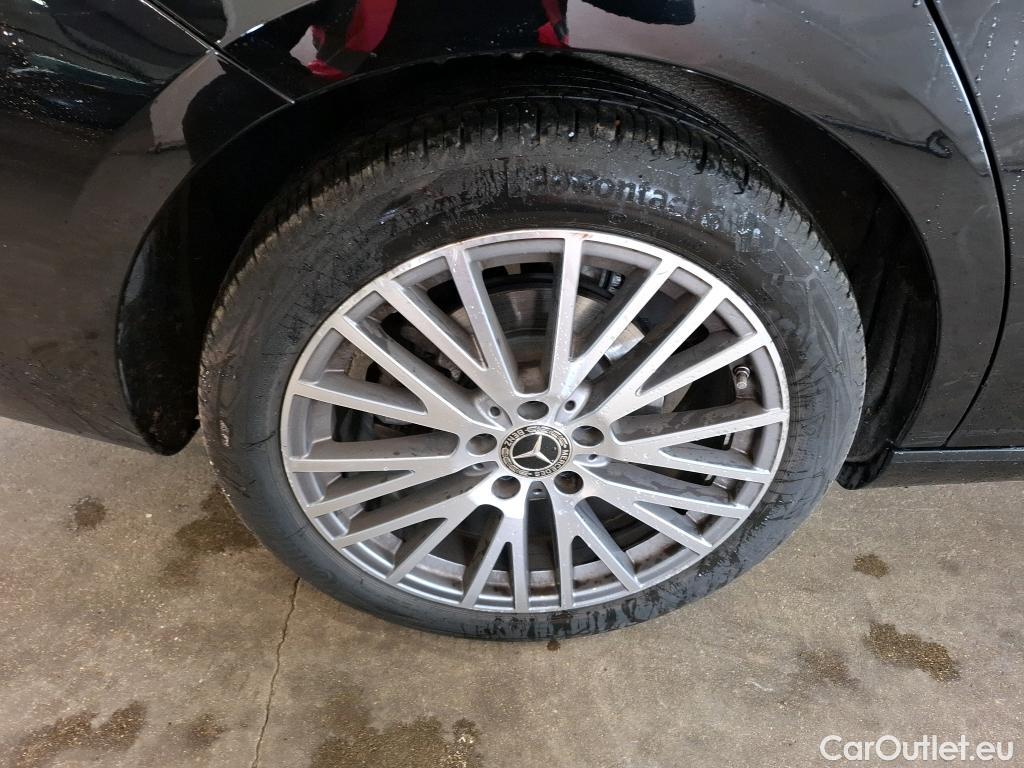  Mercedes  CLA-Klasse MERCEDES-BENZ CLA Shooting Brake / 2019 / 5P / Break CLA 200 d Business Line BA8 #8