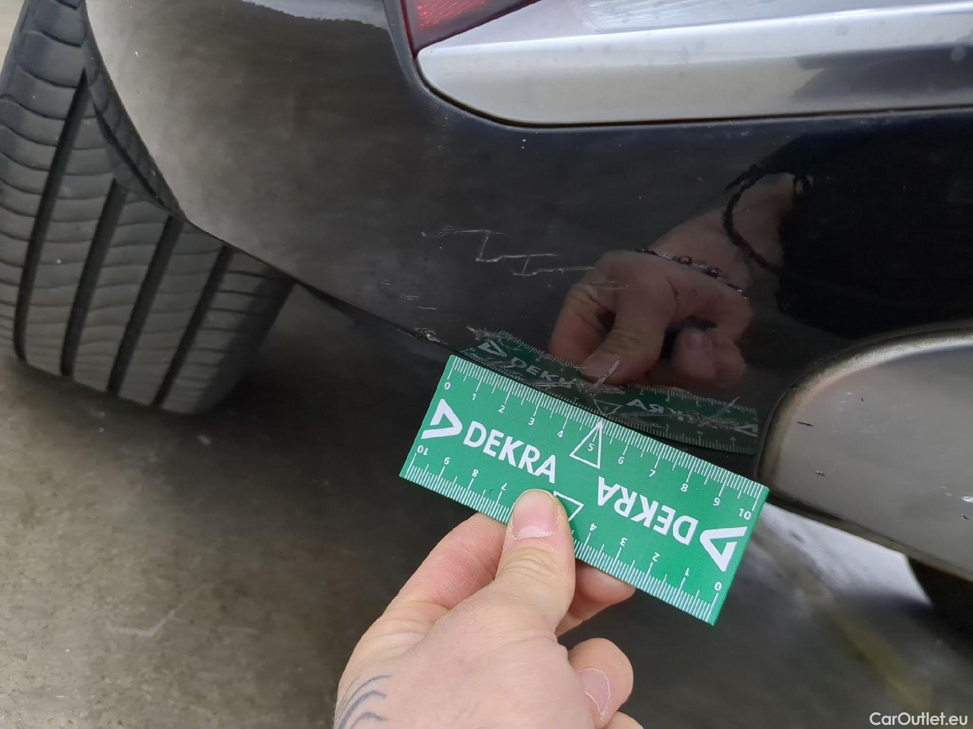  KIA  Sportage KIA  / 2021 / 5P / SUV 1.6 T-GDI 265 PHEV AUTO 4WD DESIGN #33