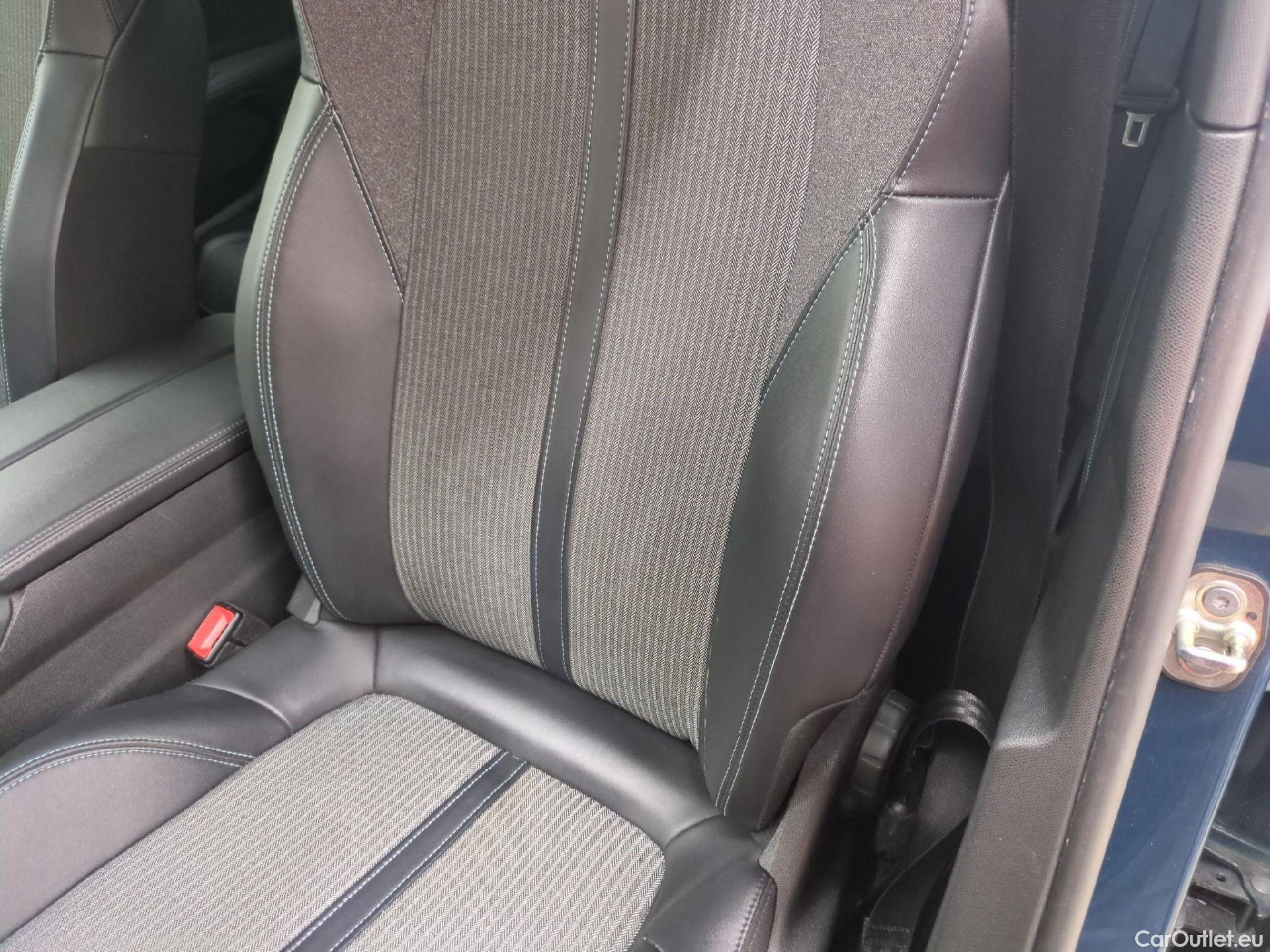  Peugeot  3008  Allure 1.5 HDi 130CV BVA8 E6d #7