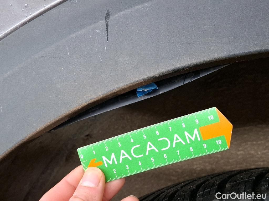  Peugeot  5008  Allure Pack 1.5 HDi 130CV BVM6 7 Sieges E6d #70