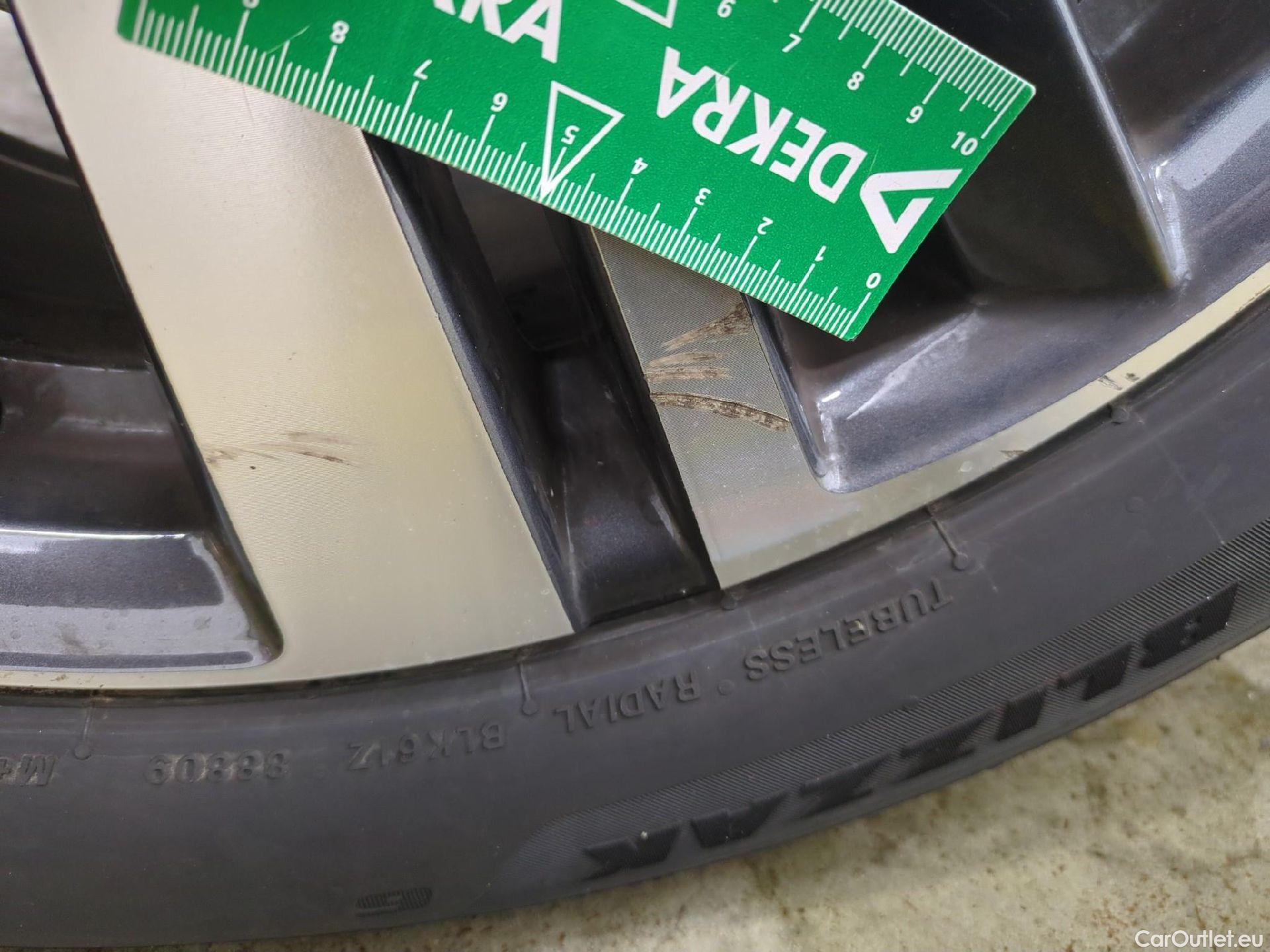  Peugeot  3008  Allure 1.5 HDi 130CV BVA8 E6d #5