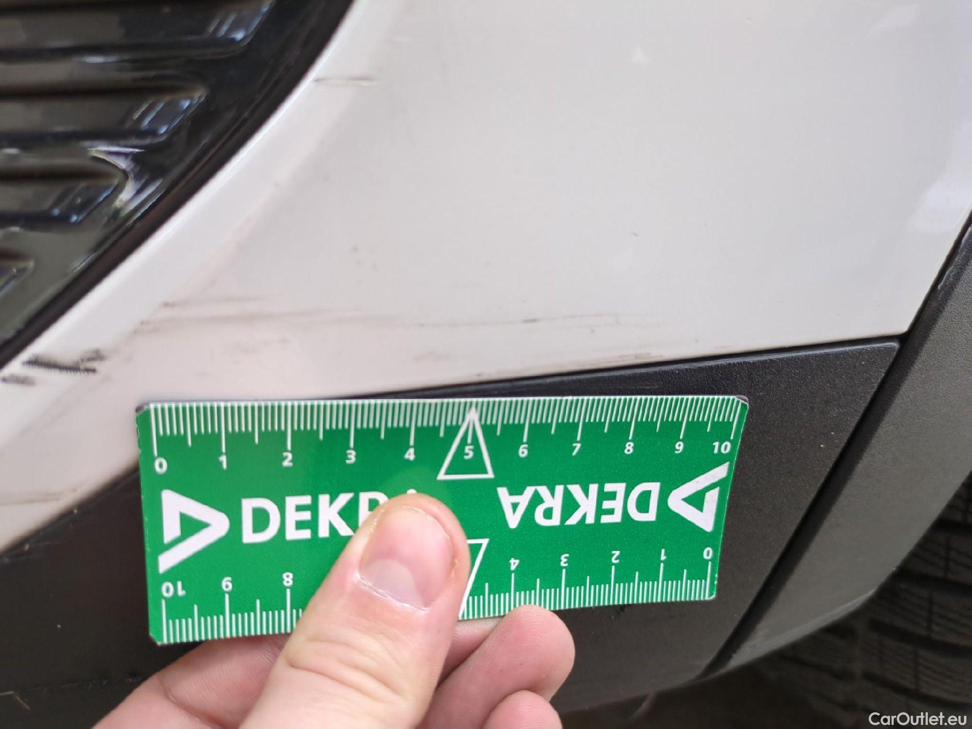  Peugeot  5008 PEUGEOT  / 2020 / 5P / SUV BlueHDi 130 S&S EAT8 GT Pack #46