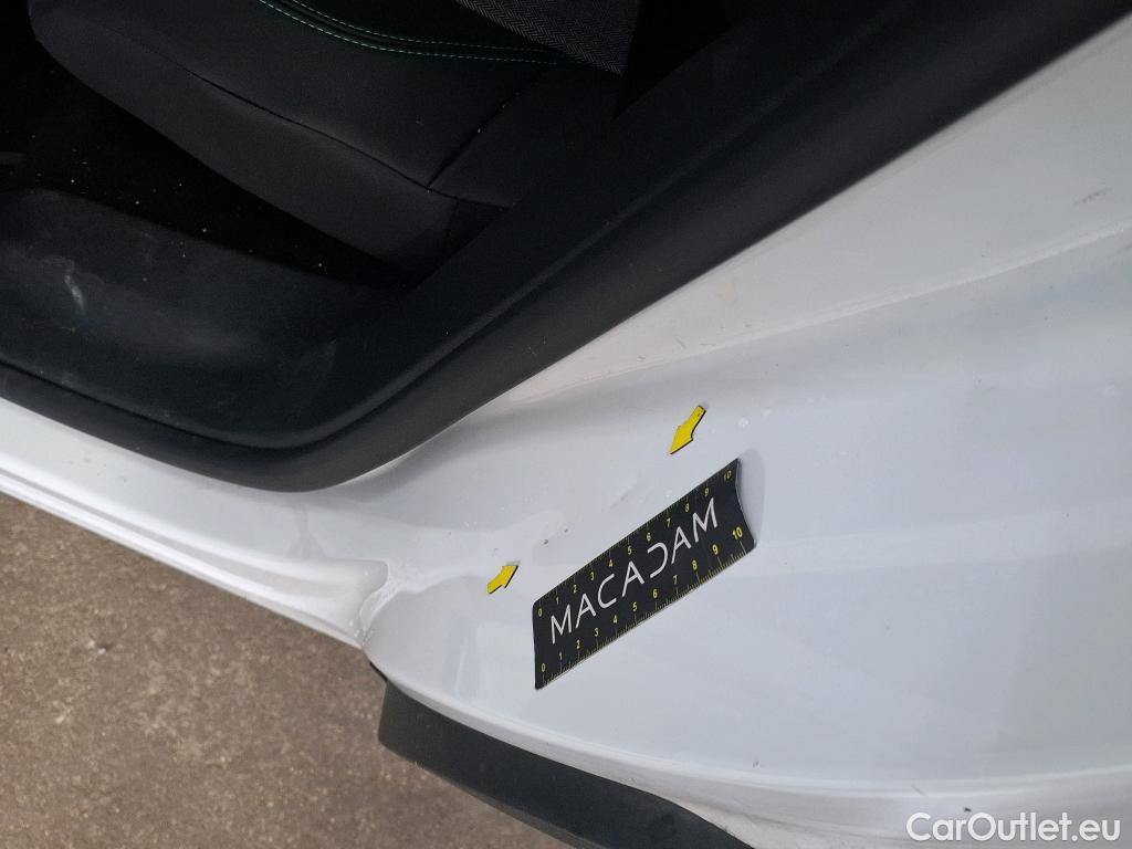  Peugeot  3008  II Allure Pack 1.2 PureTech 130CV BVA8 E6d #2