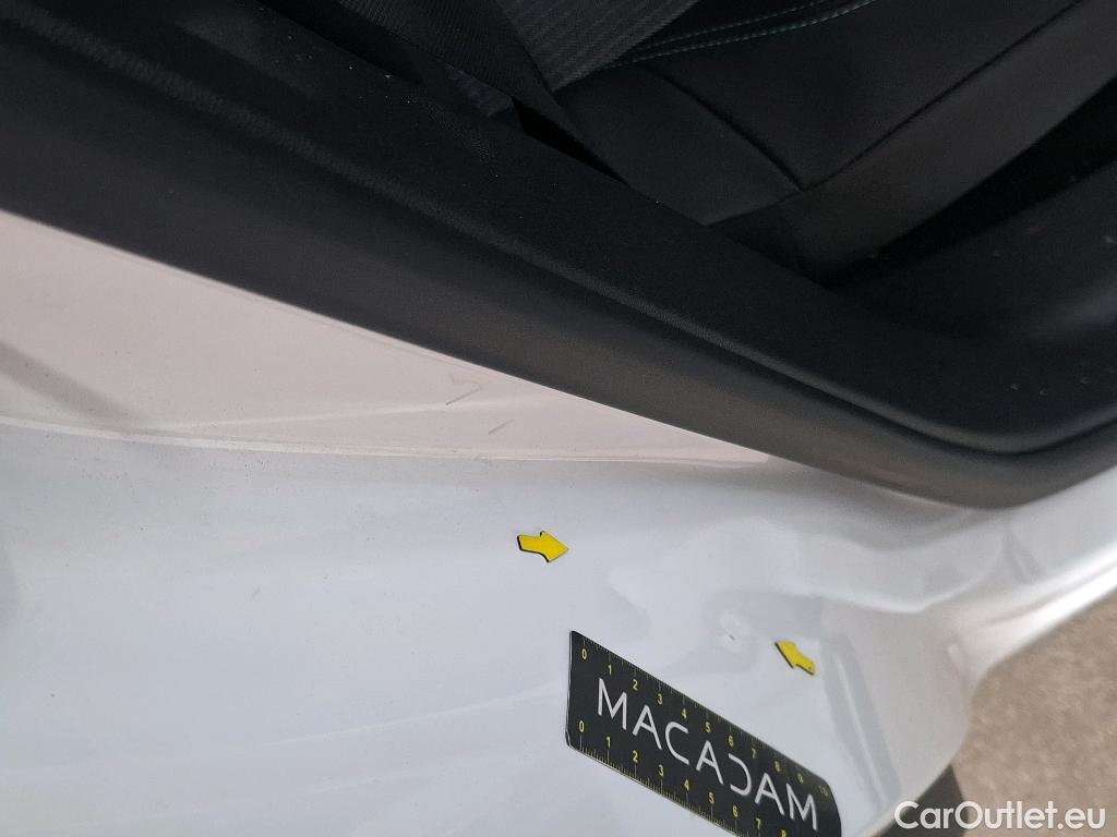  Peugeot  3008  II Allure Pack 1.2 PureTech 130CV BVA8 E6d #4