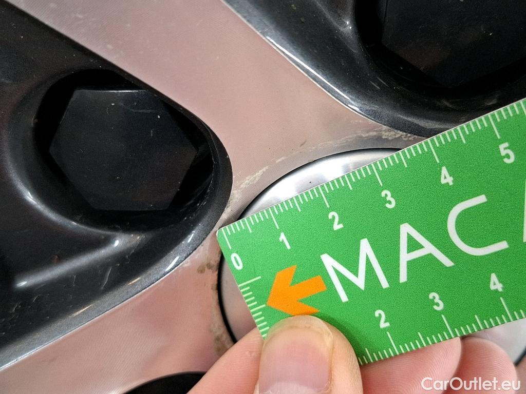  Peugeot  5008  Allure Pack 1.5 HDi 130CV BVM6 7 Sieges E6d #32