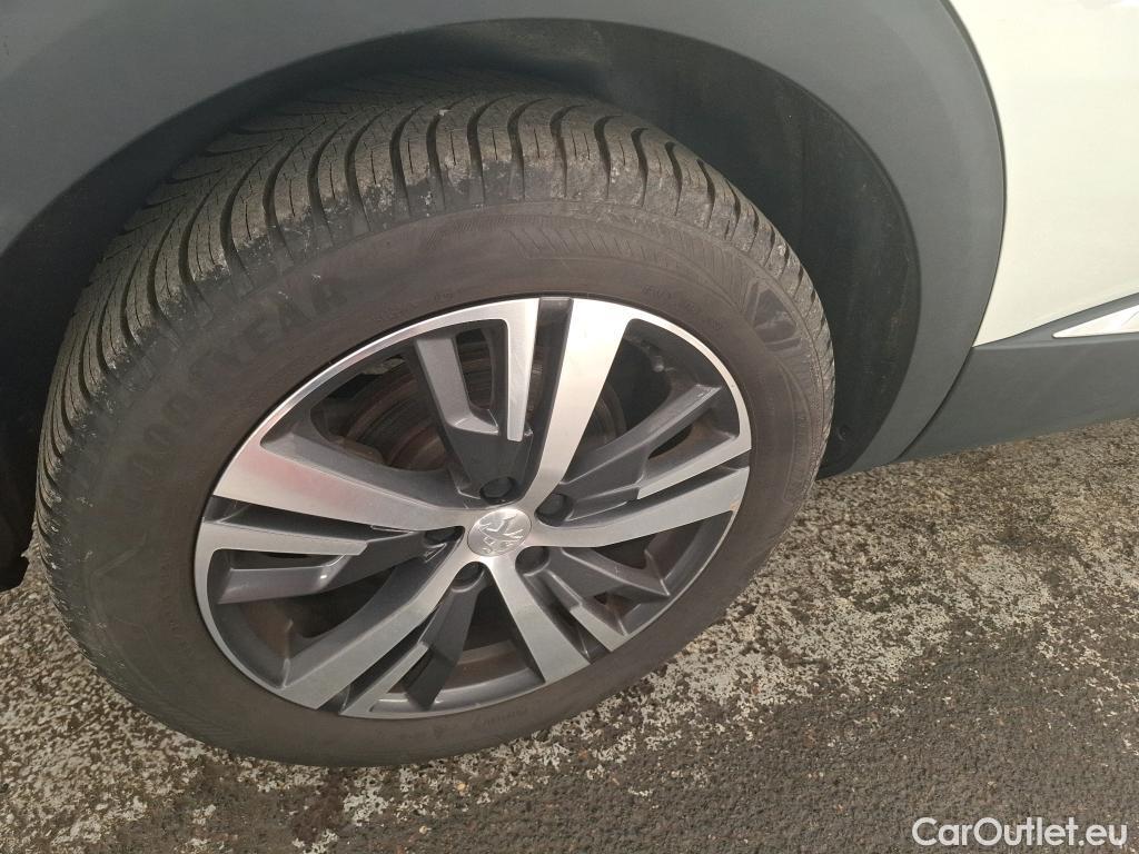  Peugeot  3008  II Allure 1.2 PureTech 130CV BVA8 E6d #1