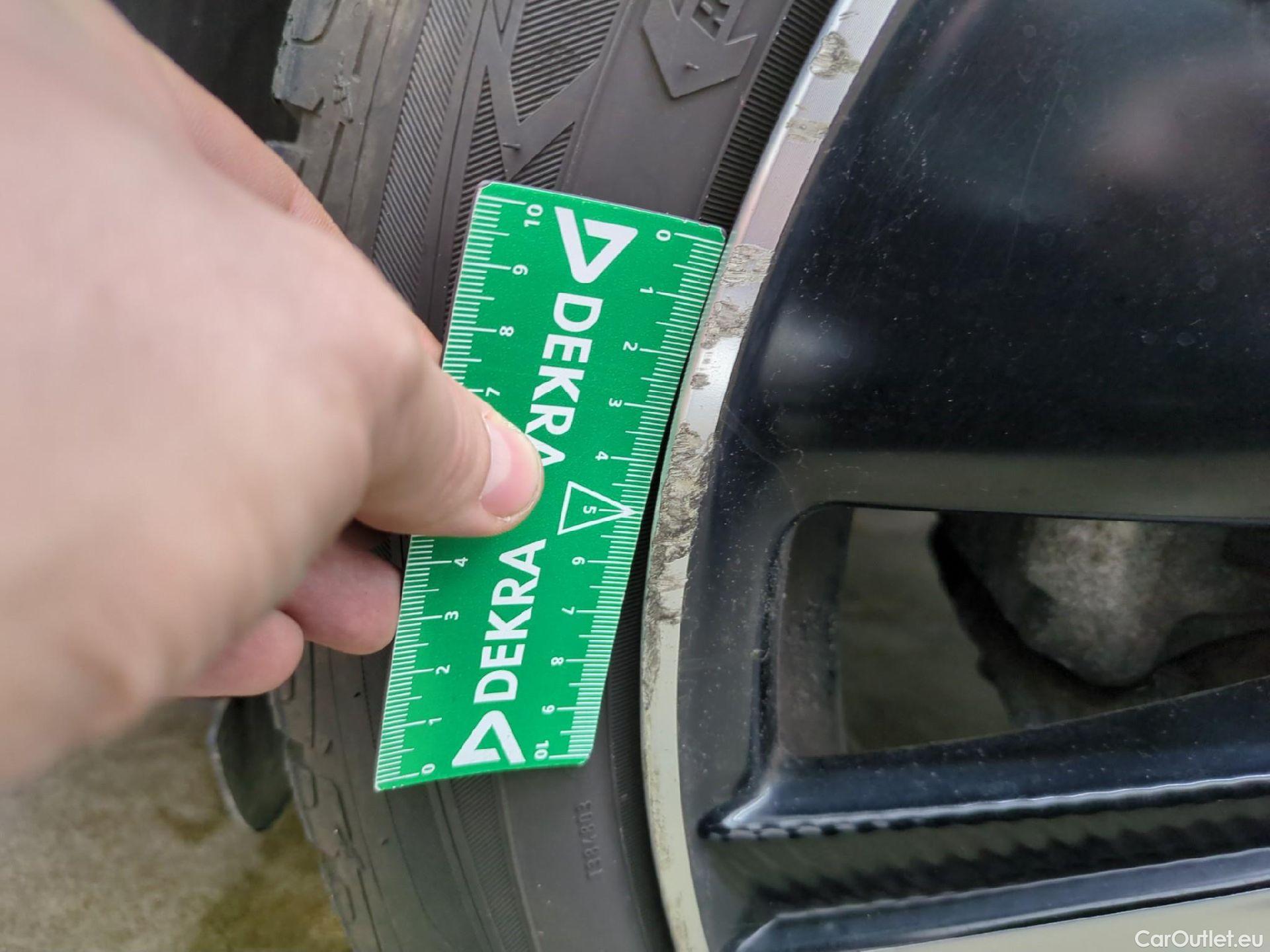  Peugeot  5008 PEUGEOT  / 2020 / 5P / SUV BlueHDi 130 S&S EAT8 GT Pack #16