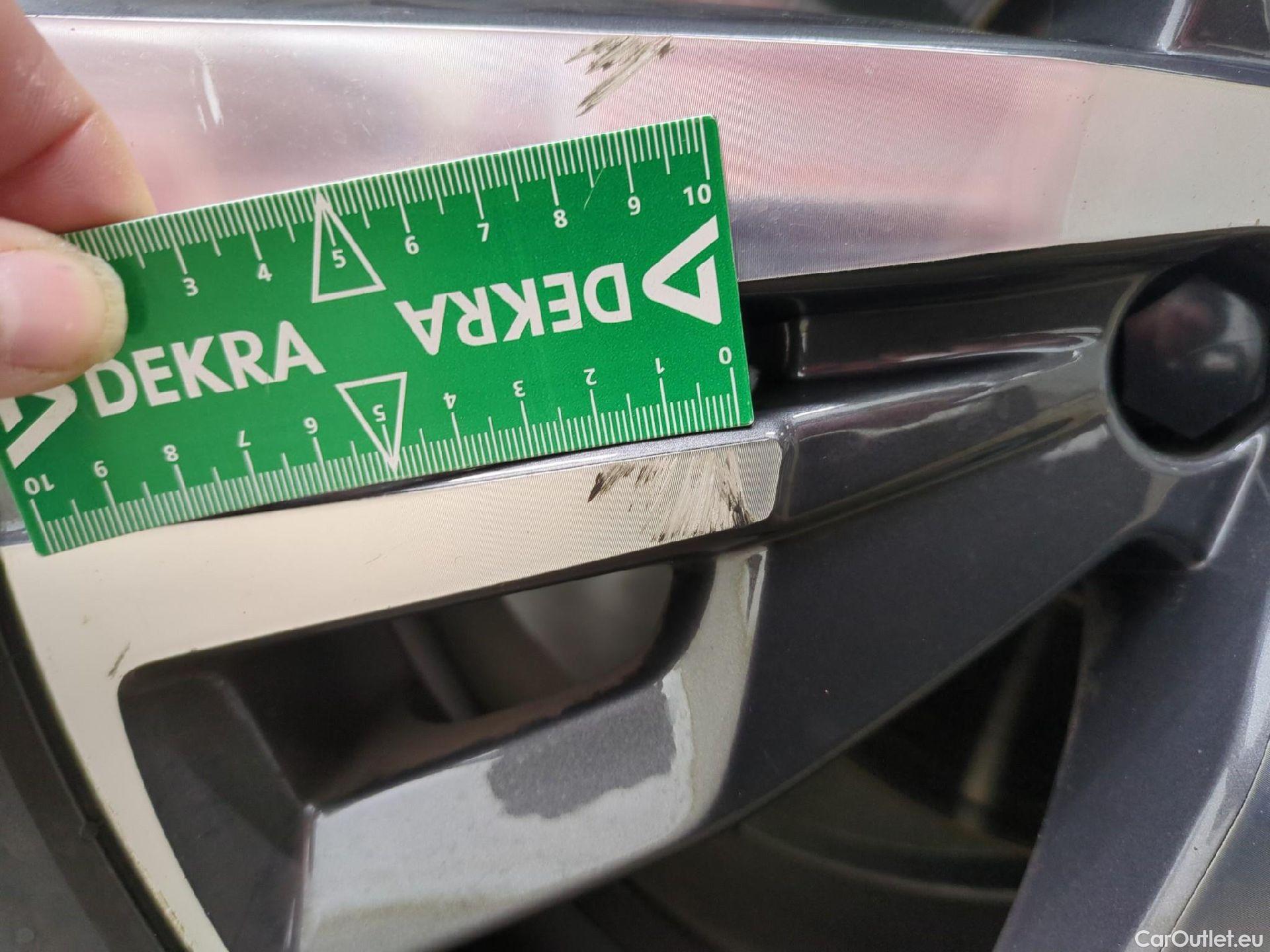  Peugeot  3008  Allure 1.5 HDi 130CV BVA8 E6d #21