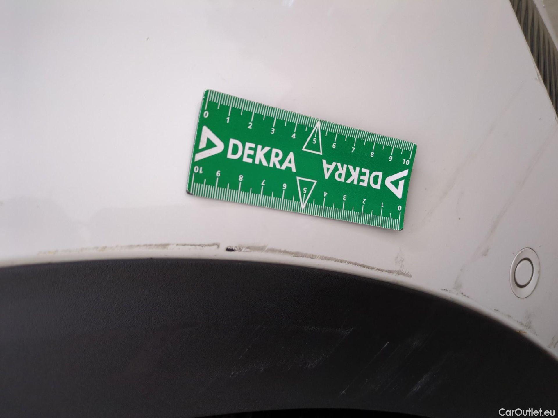  Peugeot  5008 PEUGEOT  / 2020 / 5P / SUV BlueHDi 130 S&S EAT8 GT Pack #47